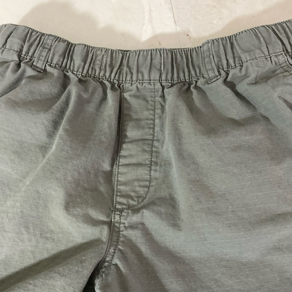 Old Navy Shorts Men Size M Gray Elastic Waist Draw String Missing